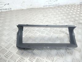 Mitsubishi Galant Moldura del panel MB521466