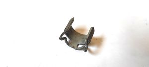 Audi A4 S4 B7 8E 8H Fuel Injector clamp holder 