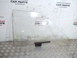 Ford Granada Vitre de fenêtre porte avant (4 portes) 