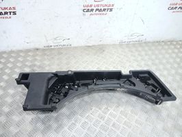 Mazda CX-7 Boîte à outils EG21688E