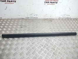 Mazda CX-7 Moulure de porte avant EG2151RB1