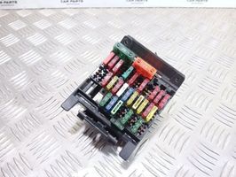 Opel Omega B1 Fuse module 