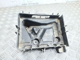 Seat Ibiza III (6L) Vassoio batteria 6Q0915331