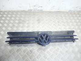 Volkswagen Golf IV Etupuskurin ylempi jäähdytinsäleikkö 1J0853655G
