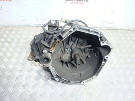 Nissan Qashqai Manuaalinen 6-portainen vaihdelaatikko 8084741