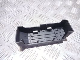 Opel Astra J Coperchio scatola dei fusibili 13302322