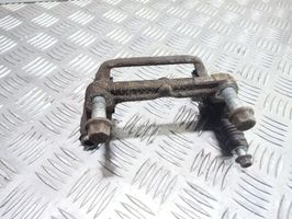 Opel Astra J Supporto della pinza del freno posteriore 