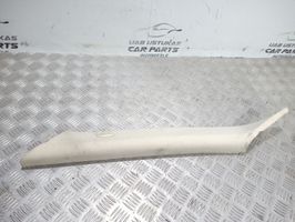 Land Rover Range Rover L322 Rivestimento montante (A) 8268847