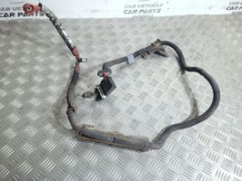 Land Rover Discovery 3 - LR3 Cable positivo (batería) YTA500520