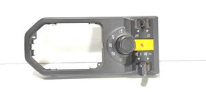 Land Rover Discovery 3 - LR3 Interruptor de control multifunción YUD501230