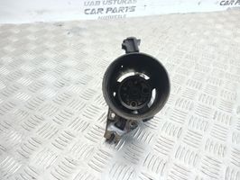 Volvo S70  V70  V70 XC Support de montage de filtre à carburant 074127445A