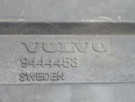 Volvo S70  V70  V70 XC Vassoio batteria 9444453