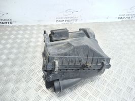 Mitsubishi Carisma Luftfilterkasten 30855927