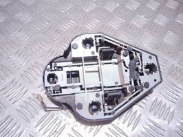 Rover 620 Takavalon polttimon suojan pidike 