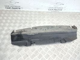 BMW 1 E81 E87 Apatinė dalis radiatorių panelės (televizoriaus) 7128502