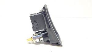 BMW 1 E81 E87 Connettore plug in AUX 9110412