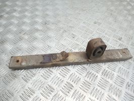 Opel Astra J Soporte de apoyo/base del silenciador 