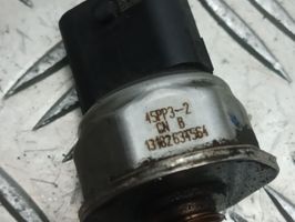 Opel Astra J Sensore di pressione del carburante 13182634564