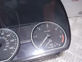 BMW 1 E82 E88 Geschwindigkeitsmesser Cockpit 9242333