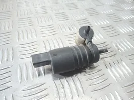 Volkswagen Golf IV Windscreen/windshield washer pump 