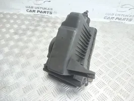 Nissan Qashqai+2 Air filter box 