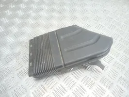 Audi A4 S4 B6 8E 8H Część rury dolotu powietrza 8E0129617D