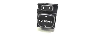 Toyota Corolla Verso E121 Interruptor del espejo lateral 183574