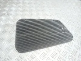 BMW 5 E34 Lango oro grotelės 1384066