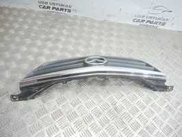 Mazda 626 Grille calandre supérieure de pare-chocs avant GG2M50712