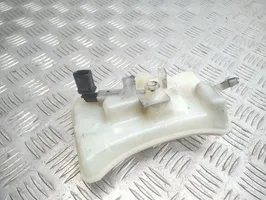 Volkswagen PASSAT B5.5 Brake fluid reservoir 