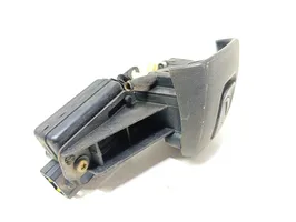 Renault Clio II Tailgate exterior lock 