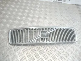 Volvo S70  V70  V70 XC Front bumper upper radiator grill 9151670