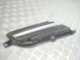 Nissan Almera Tino Grille calandre supérieure de pare-chocs avant 