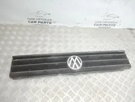 Volkswagen PASSAT Maskownica / Grill / Atrapa górna chłodnicy 