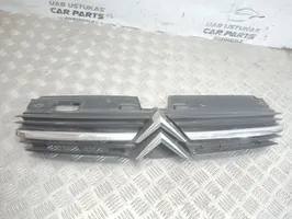 Citroen C5 Grille calandre supérieure de pare-chocs avant 9636751980