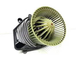 Volkswagen PASSAT B5.5 Ventola riscaldamento/ventilatore abitacolo 8D1820021