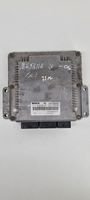 Renault Megane I Calculateur moteur ECU 0281010819