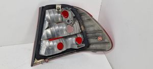 BMW 3 E46 Luz trasera/de freno 6910531