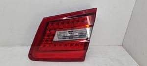 Mercedes-Benz E W212 Lampy tylnej klapy bagażnika 2128201064