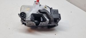 Opel Zafira C Rear door lock 