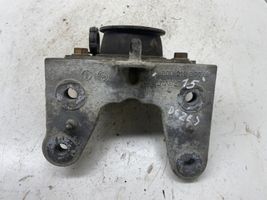 Nissan Primastar Pagalvė pavarų dėžės 8200219372