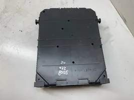 Peugeot 5008 II Module de fusibles 9830805680