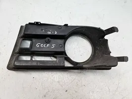 Volkswagen Golf V Mascherina inferiore del paraurti anteriore 1K0853666C