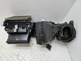 Volkswagen Touareg II Interior heater climate box assembly 7P1820005L