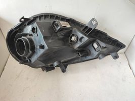 Renault Trafic II (X83) Phare frontale 8200701359