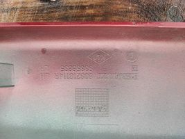 Opel Vivaro Priekšpusē durvju dekoratīvā apdare (moldings) 828210114R