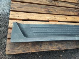 Volkswagen Transporter - Caravelle T5 Rear sill trim cover 7H0863725J