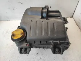 Renault Trafic II (X83) Scatola del filtro dell’aria 8200760899