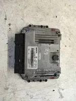 Renault Trafic II (X83) Calculateur moteur ECU 8200389519