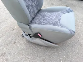 Opel Vivaro Asiento delantero del conductor 